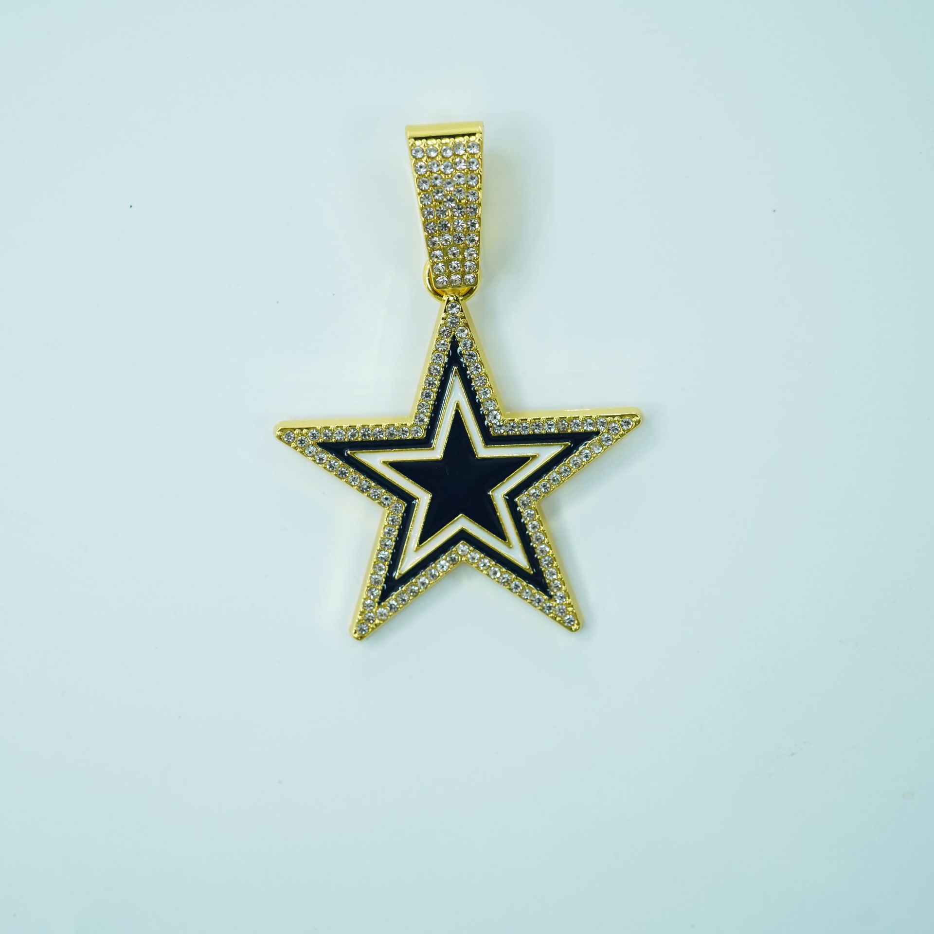 골드 싱글 펜던트(체인 제외)