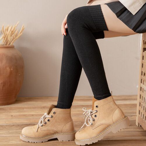 Thermal and thick knee-high socks for women, long over-the-knee hosiery with added padding, warm winter leg warmers to prevent cold legs and provide knee protection.