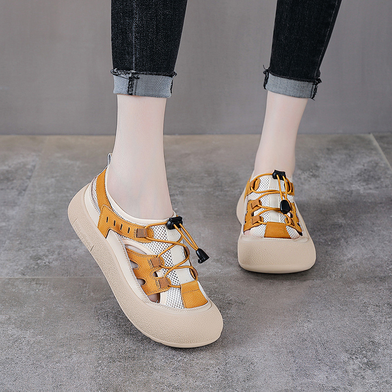 Sandal nữ đế bệt da thật khoét lỗ đầu to thoáng khí — Màu be