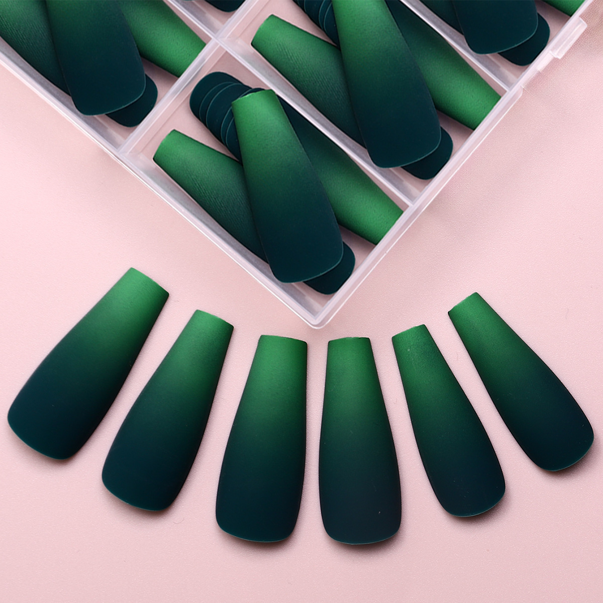 Uña de vestir de alta calidad otoño esmerilado verde oliva gradiente largo Uña de vestir de alta calidad Uña falsa