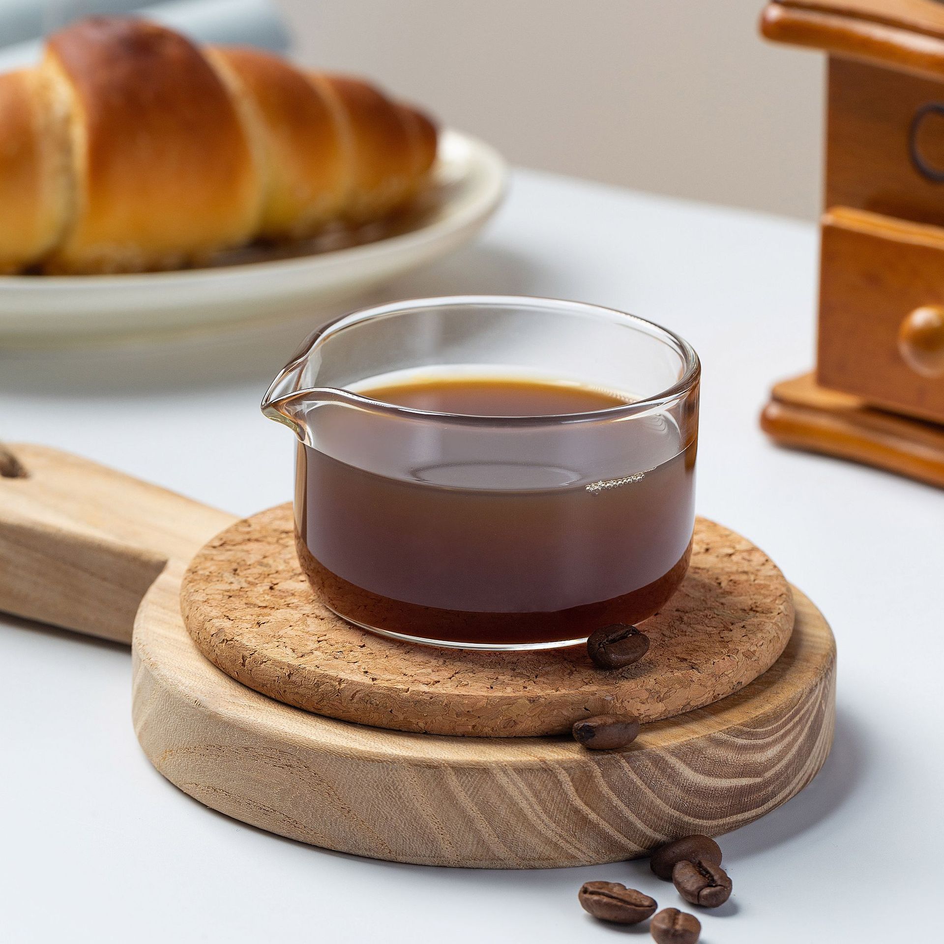 Concentrated coffee glass measuring cup scaled