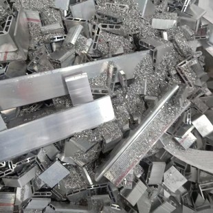 �U�X���� �Ϻ��߃r�X���X�Ļ��� ��ɽ�U�X���X������