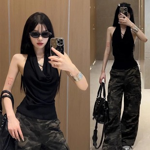 ���ú�ɫ�U�I�첱¶��o������Ů�ļ������L����¶���ɴ��U�ձ���