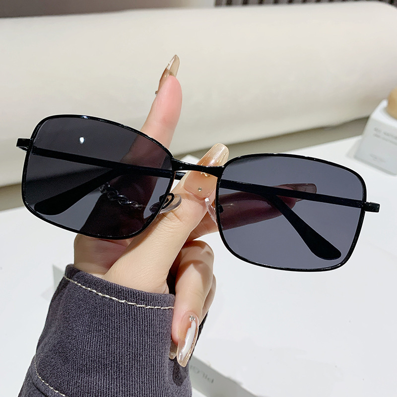 Day and Night Dual-Use Dragon Vision Color-Changing Sunglasses for Men, Driving and Fishing Glasses, Night Vision Driving-Specific Men's Sunglasses, Metal Day and Night Dual-Use Dragon Vision Color-Changing Sunglasses for Men, Driving and Fishing Glasses, Night Vision Driving-Specific Men's Sunglasses, Metal