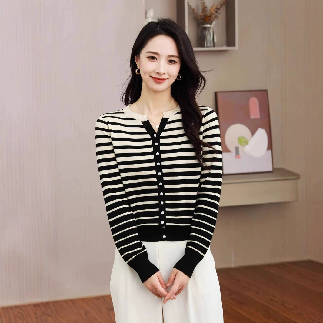 Бестселлер Amazon, универсальный и стильный повседневный женский вязаный свитер в полоску с длинными рукавами и однобортной застежкой, изготовленный из тутового шелка.