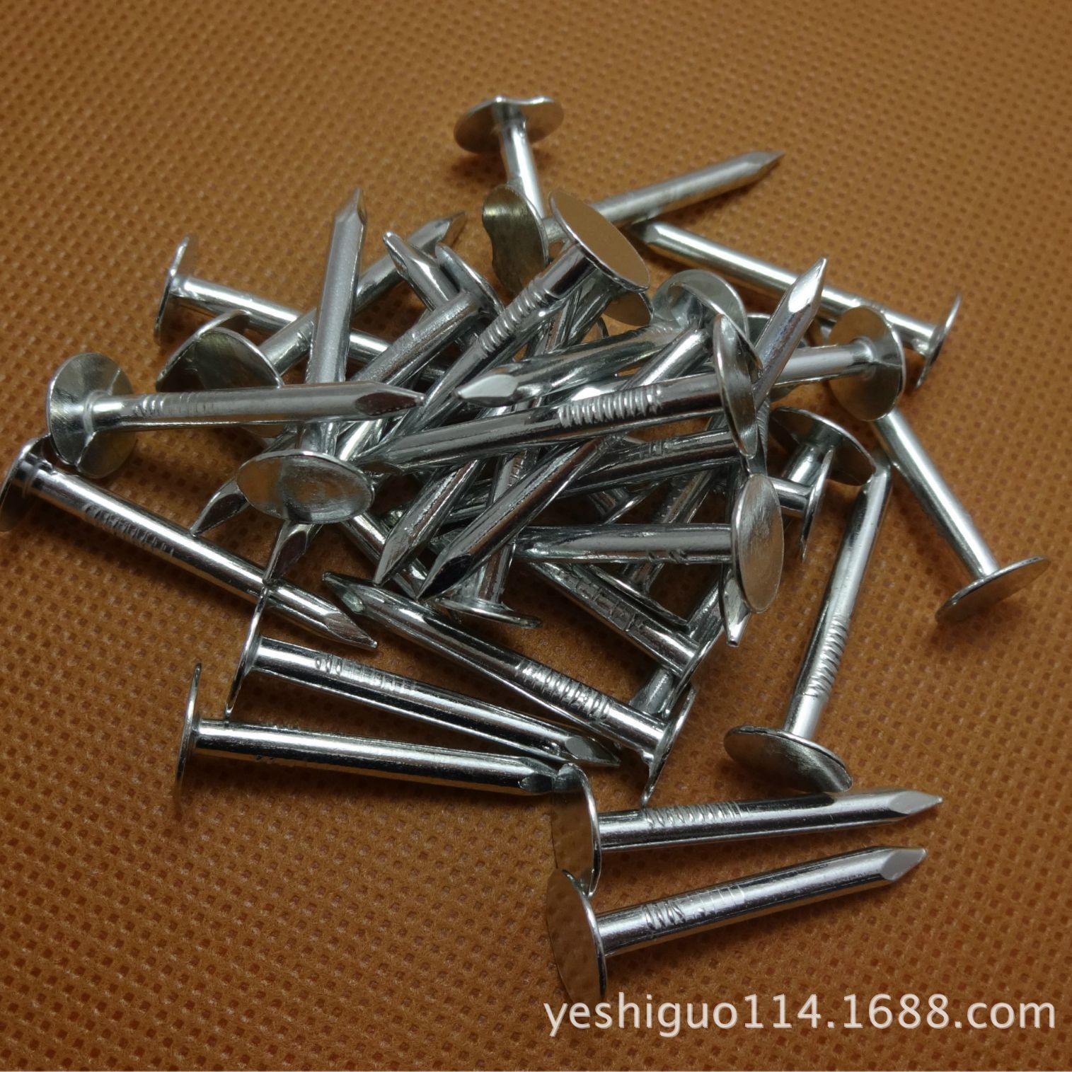 天花板钉,大帽油毡钉  长度25，30，40,50,70mm,大帽10mm