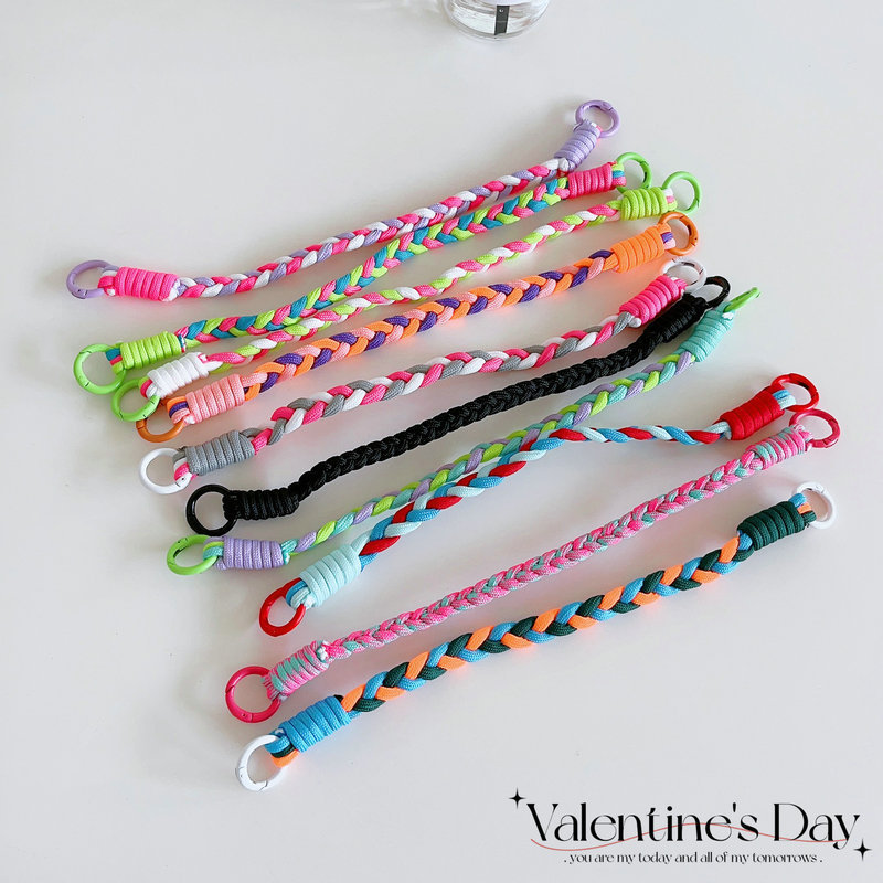 Suitable for all kinds of mobile phone shell accessories hanging pendant spell color short lanyard bilateral double lock buckle card decorations Suitable for all kinds of mobile phone shell accessories hanging pendant spell color short lanyard bilateral double lock buckle card decorations