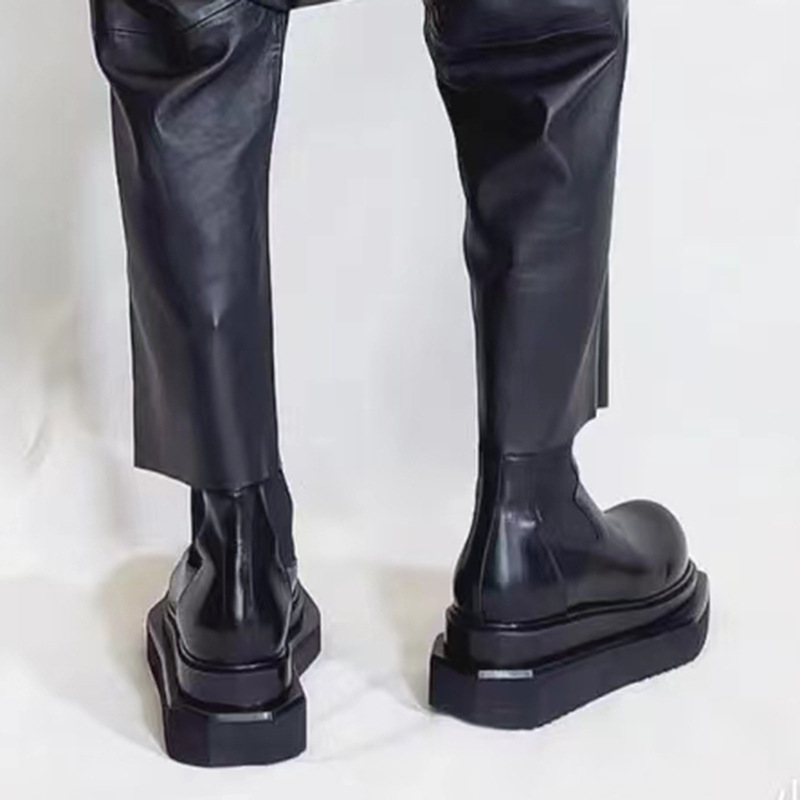 Thick soled mid barrel round women's dark square head chimney short boots, British unisex large toe Martin boots_voghion.com