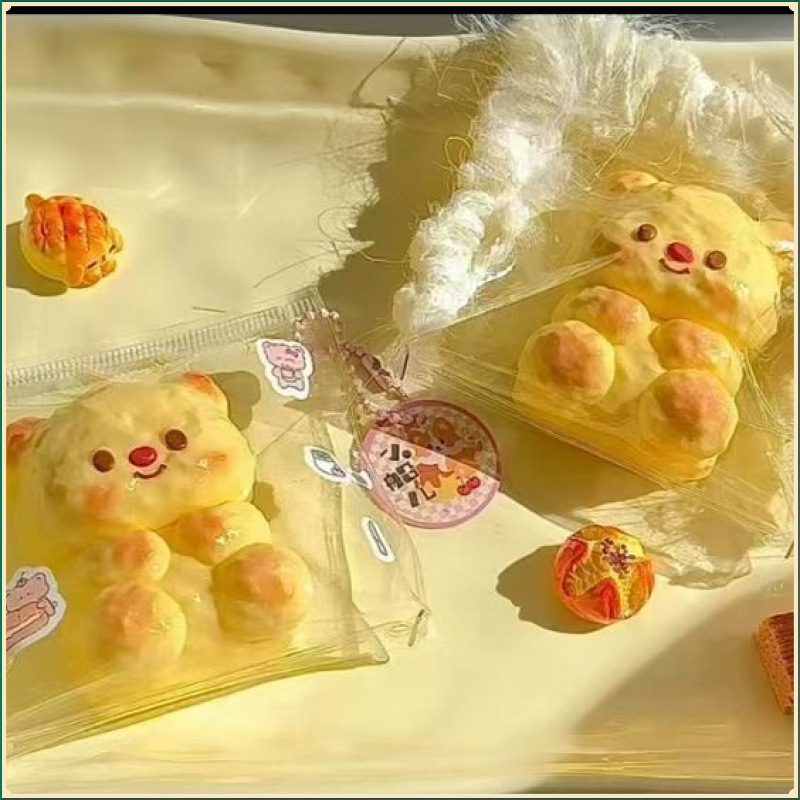 갈은 곰 [끈끈한 봉지가 진흙처럼 느껴짐]