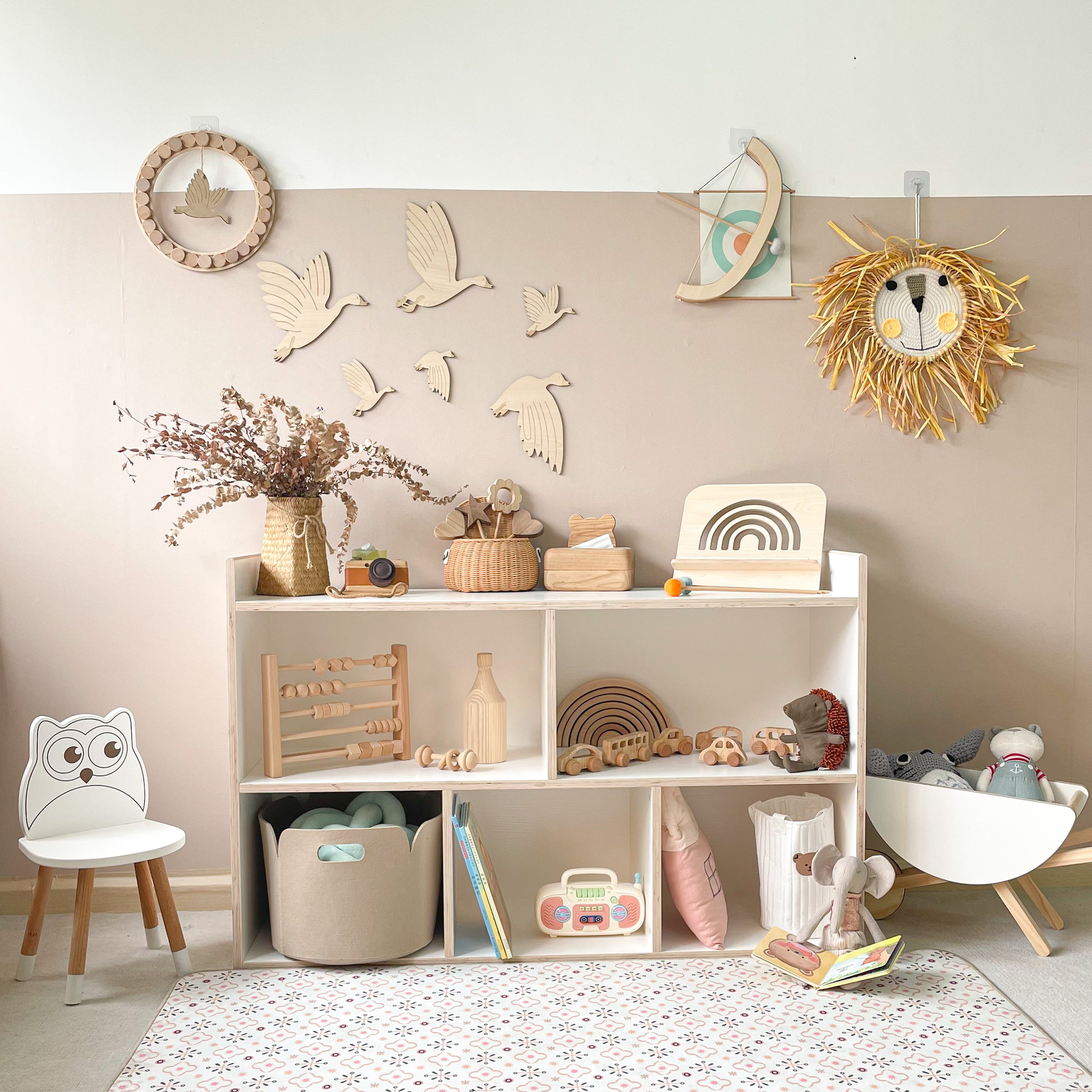 Multi-layer Ecological Board Montessori Education Cabinet Children's Bookshelf Multi-layer Storage Cabinet With Back Panel To Store Books And Picture Books