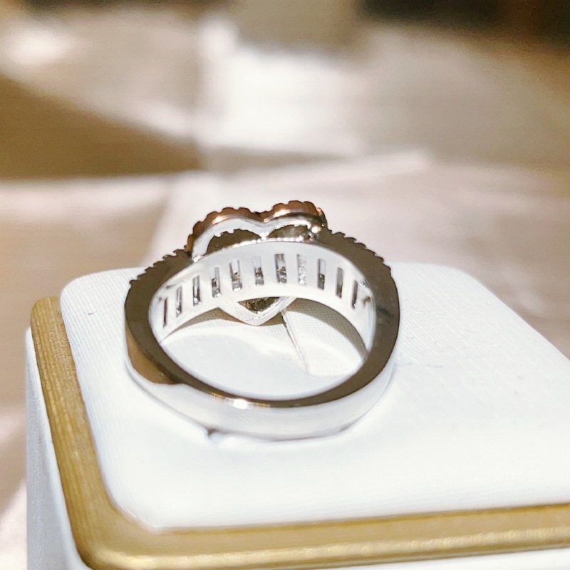 Women's Gender Plating, Inlay Design Wholesale Romantic Heart Shape Copper Plating Inlay Zircon Rings