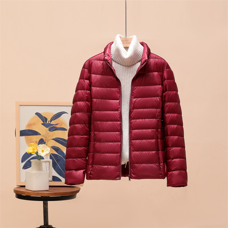Abrigo de invierno más el tamaño ligero abajo chaqueta acolchada de algodón ligero de las mujeres corto gordito Niña de mediana edad y anciana madre