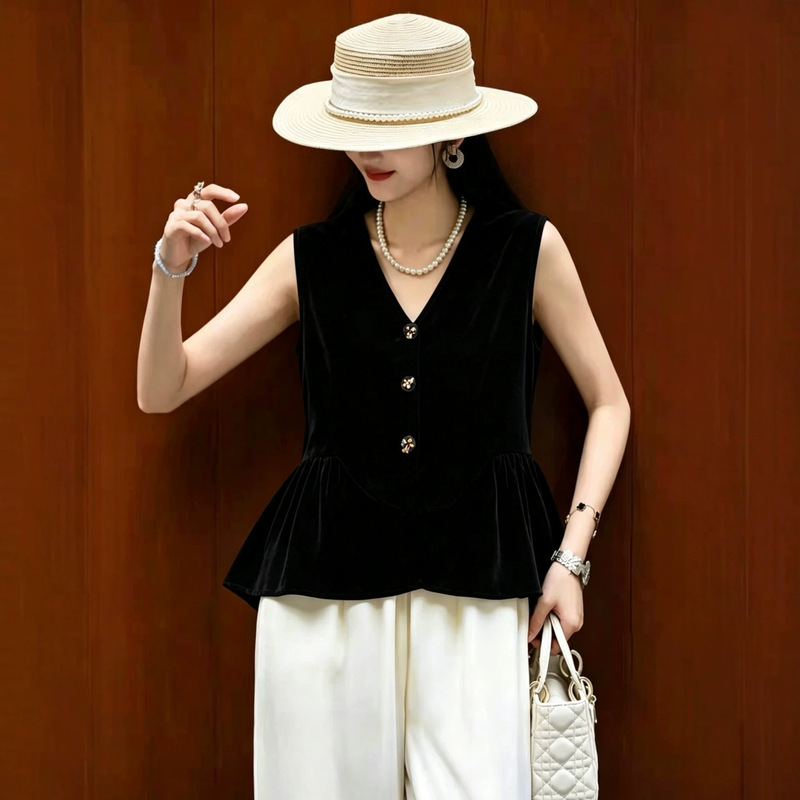 Silk Velvet Slimming V-Neck Top with Hand-Embellished Beaded Buttons, Youthful Ruffled Hem, Comfortable Summer Shirt Silk Velvet Slimming V-Neck Top with Hand-Embellished Beaded Buttons, Youthful Ruffled Hem, Comfortable Summer Shirt