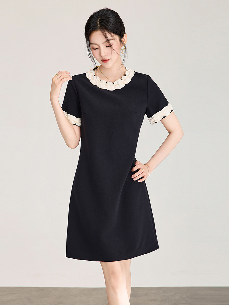 Đầm suông midi cổ điển Pháp đính cườm, phối màu tương phản — màu đen