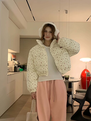 Women's 2025 New Cotton Padded Coat, Sweet Floral Short Winter Jacket, Korean Style Loose and Thick Warm Matching Outerwear