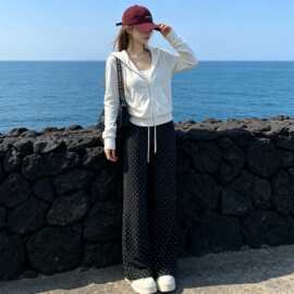 2196新款辣妹连帽v领拉链开衫+吊带+松紧腰波点休闲裤3件套