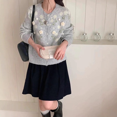 韩系温柔立体花朵细腻软糯毛衣开衫女气质高级感圆领宽松针织外套