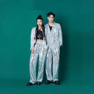 ����Ԫ��������ݷ���Ƭ���K���b�r����ʽ����Ů�b��ʿ�������