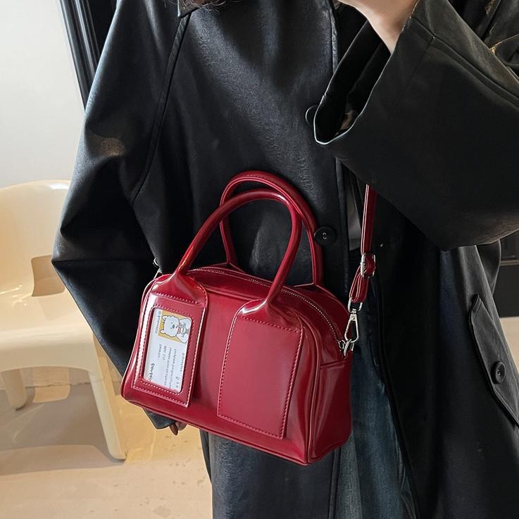 Bolso cuadrado pequeño de mano súper caliente 2025 nuevo bolso de mensajero de un solo hombro de moda coreana bolso casual simple