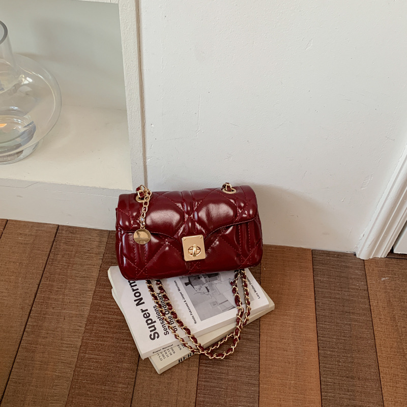 Bolso de cadena de alta sensación de diamante para mujeres 2026 nuevo estilo coreano nicho pequeño bolso de lujo pequeño bolso de estilo extranjero bolso de mochila image 9
