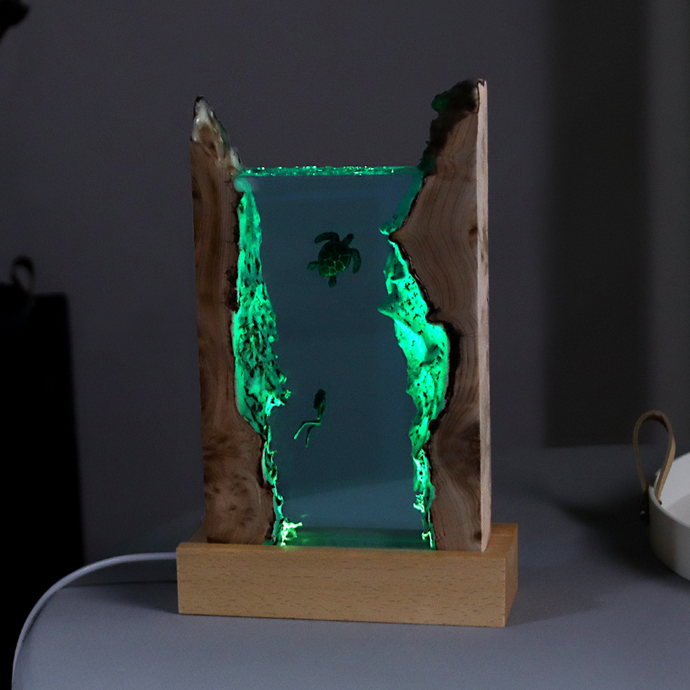 Ocean Cave Diver Home Desktop Ornament Lamp Holder Solid Wood Resin Night Light Gift Decoration Creative Lighting