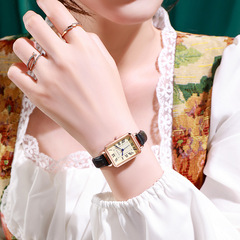 Factory Direct Hot Selling Student Watches for Women, Fashion and Elegant Square Strap Quartz Women's Watches Wholesale