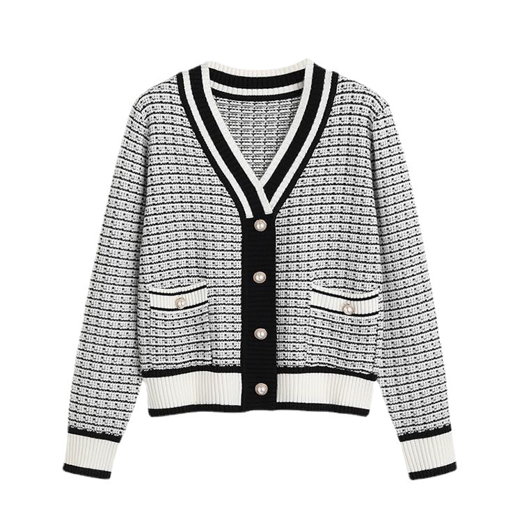 Retro short demi-season sweater