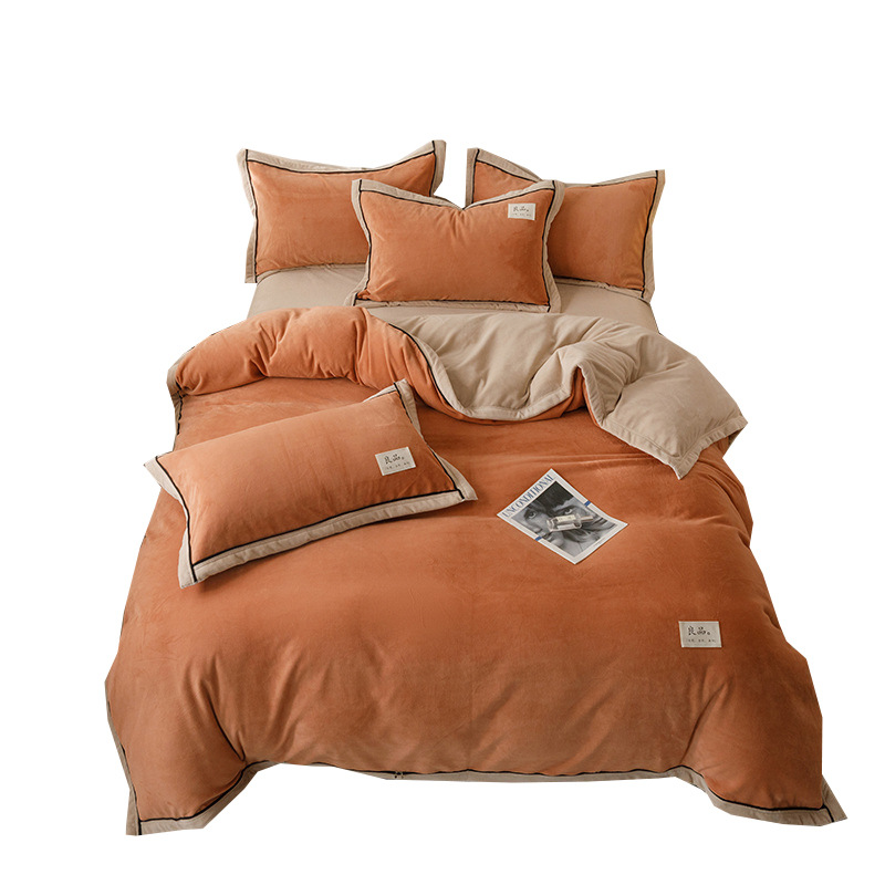 Cama de seda de leche con cuatro piezas de seda de coral gruesa doble edredón con sábanas de franela con tres piezas de invierno