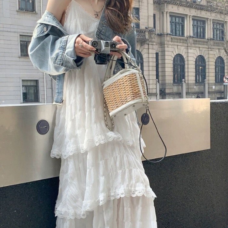 Women's New Summer Style Slimming and Belly-Covering Long Cake Skirt with a Stylish White Suspender Dress