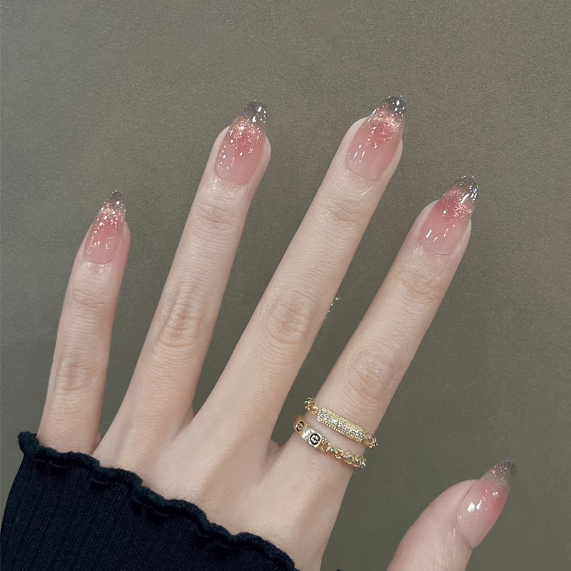 Mecha de vestir hecha a mano, piel desnuda, ojos de gato sonrientes, uñas francesas, uñas de alta calidad, uñas portátiles, productos terminados al por mayor