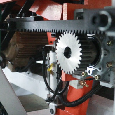 Mechanical automatic high speed smart laptop