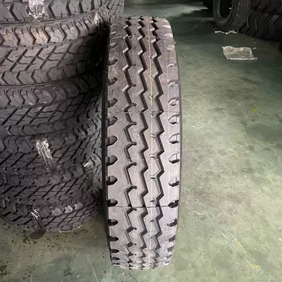 Crane Truck Heavy-Duty Tire Yük maşını şinləri
