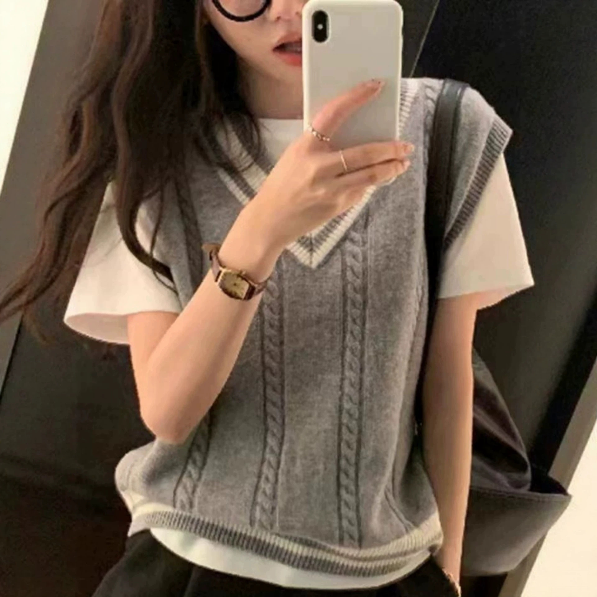 羊绒马甲女2026秋季新款撞色扭花 V领欧货坎肩纯羊毛针织叠穿背心