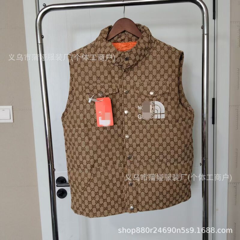 P潮牌2025冬季刺绣徽章羽绒服马甲男士撞色提花拼接立领马夹外套|undefined