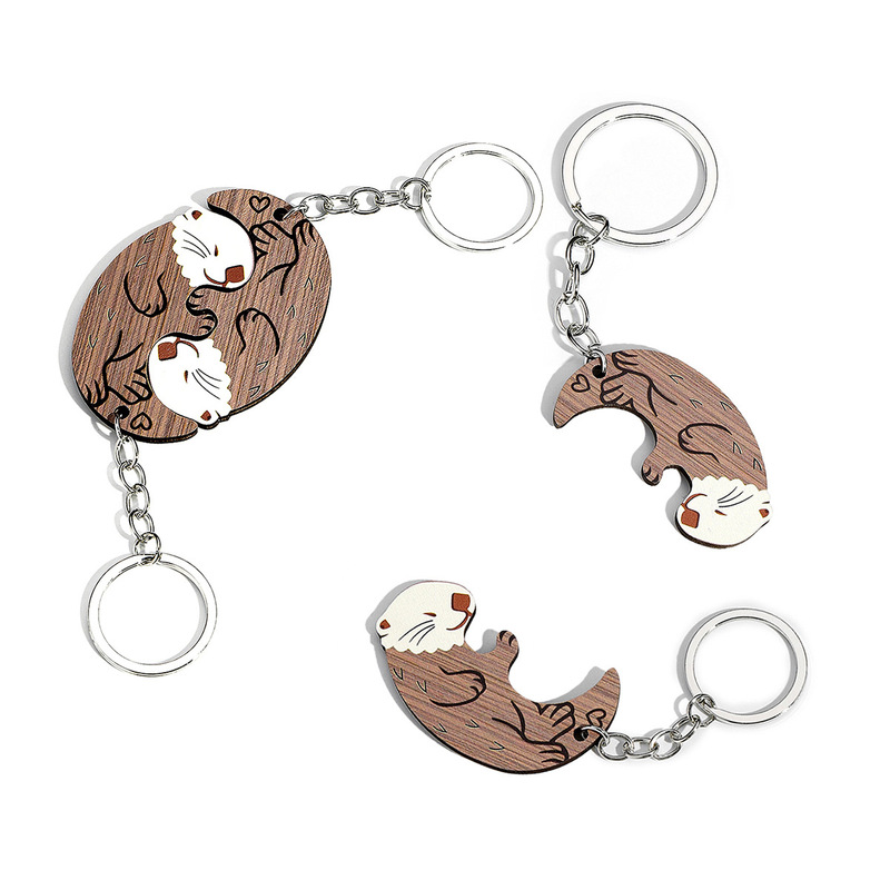 Simulated Wooden Couple Otter Keychain Pendant Valentine's Day Keychain for Best Friends and Couples