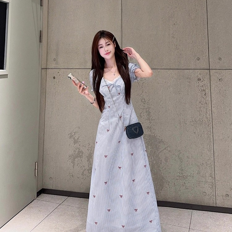 プラスサイズのフレンチパフスリーブブルードレス、優しくて美しい花柄スカート、ファットmmウエスト痩身スカート、女性夏用|undefined