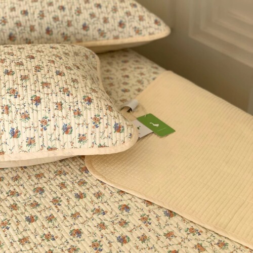 Cotton quilted bed cover three-piece set pure cotton thickened bed sheet four seasons quilted bed cover quilt double-sided cotton bed sheet