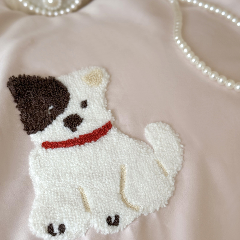 キュートなスタイルの100s綿長繊維綿ベッド3点または4点セット漫画タオル刺繍綿シーツとキルトカバー寝具|undefined