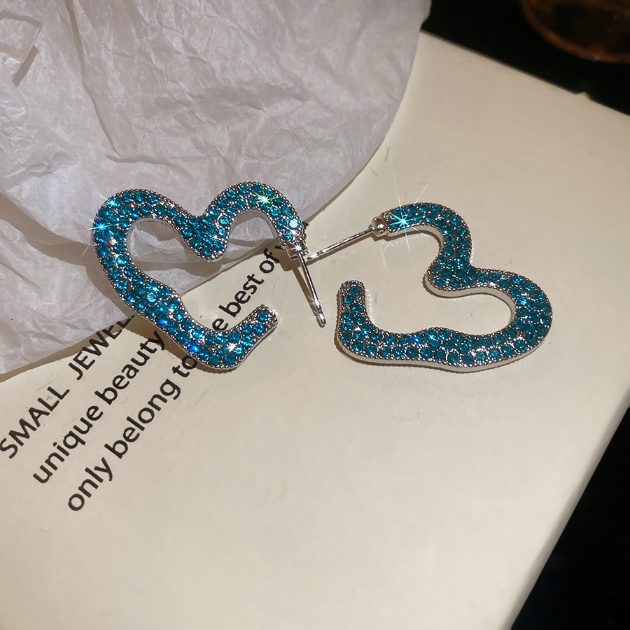 Pendientes de flor de cristal de aguja de plata, cuentas de arroz de cristal, pendientes azules, pendientes de estilo de vacaciones frescas, pendientes de lujo ligero, de alta calidad, mujeres