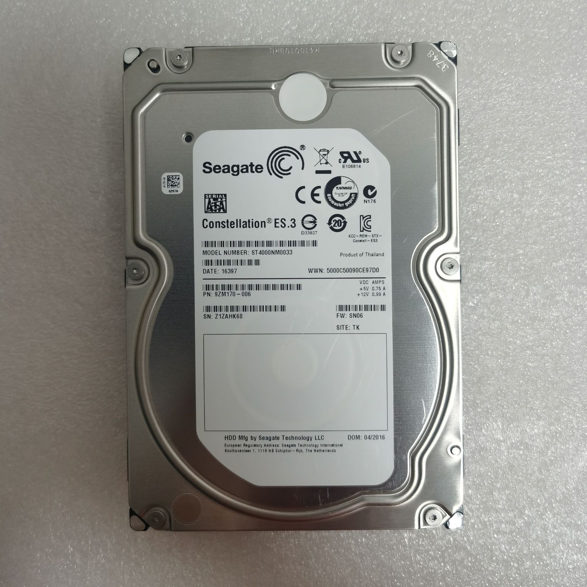 ST4000NM0033 Enterprise-class Mechanics Hard disk 4TB SATA 7200PRM Disassemble disc