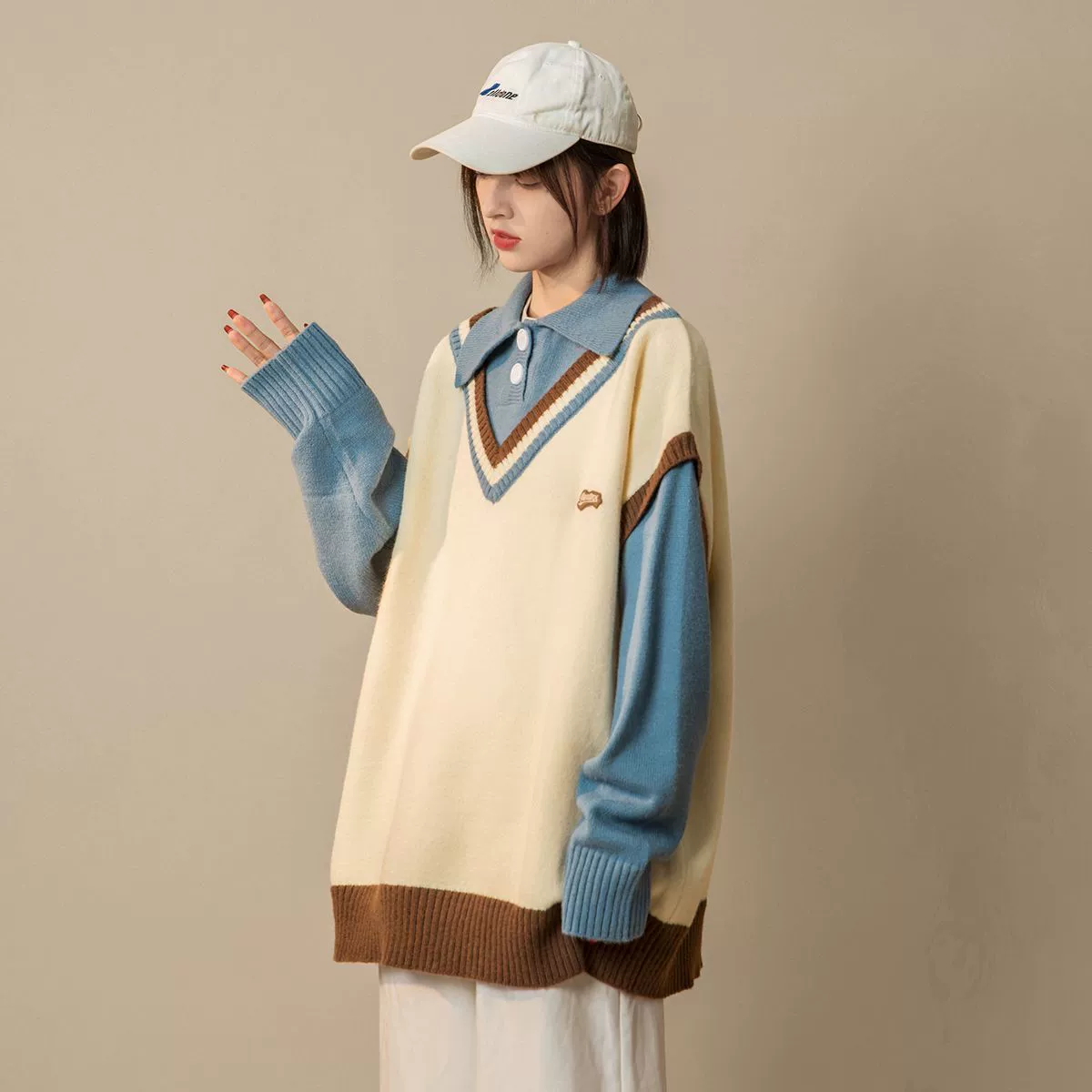 Оптовая продажа 130kg внутреннего трикотажа с воротником для женщин в корейском стиле, свободный стиль преппи, поддельный трикотаж из двух частей