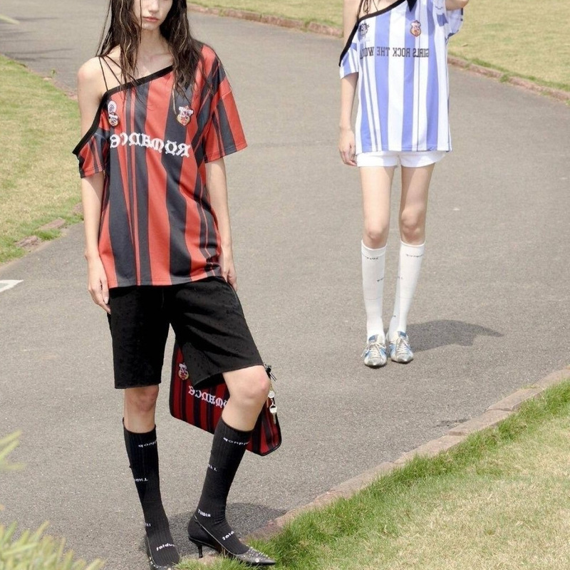 American Retro Contrast Sports Top Spicy Stripe Shoulder 24 Ball Dress Girl Street Sexy Niche T-shirt Summer