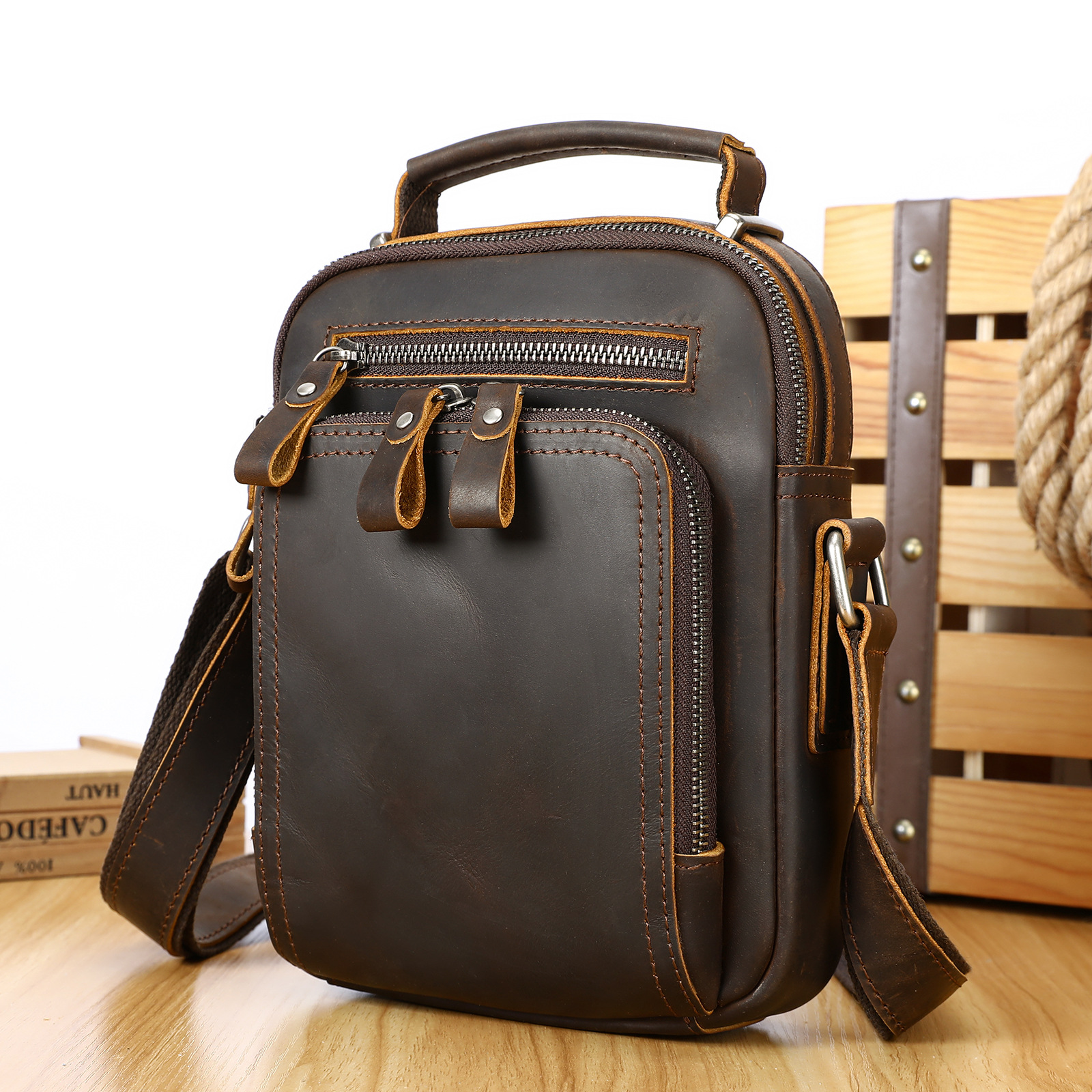 Ventas transfronterizas calientes de cuero para hombres mochila deportiva al aire libre mochila texturizada retro colección de bolsos de hombro