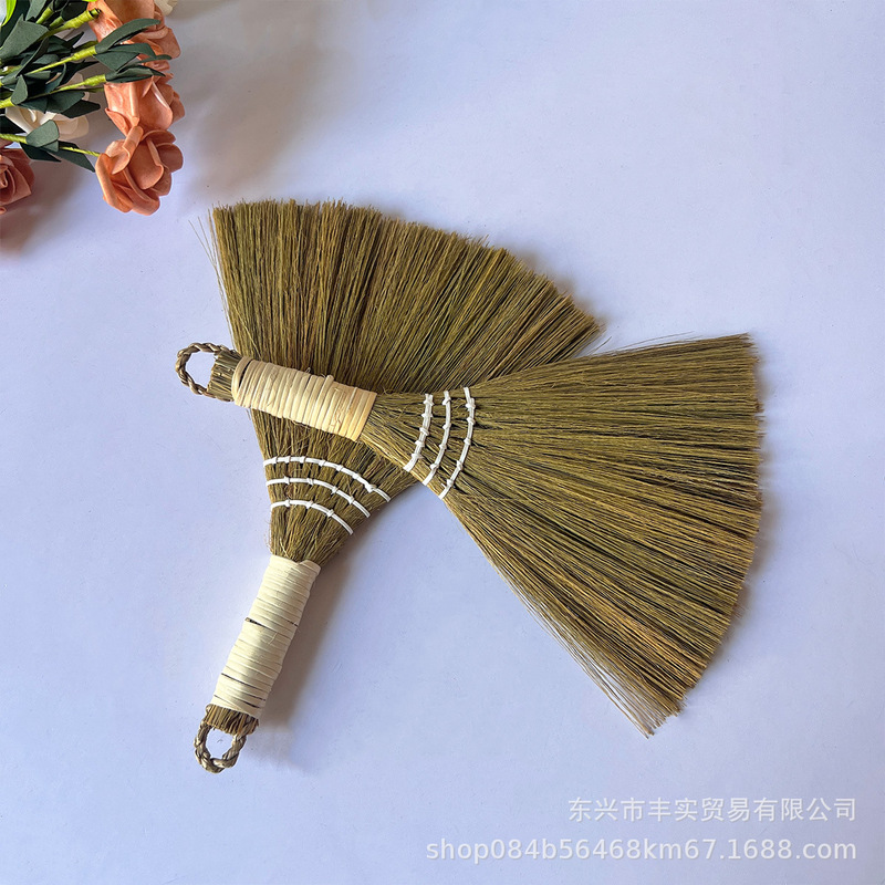 Vietnamese Handmade Reed Broom Cleaning Brush Tea Table Brush Tea Tray Brush Small Broom Desktop Straw Broom Household