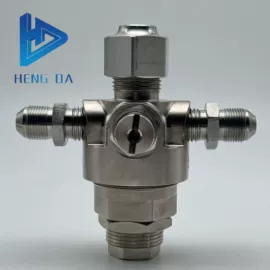 接头;过滤器;减压阀