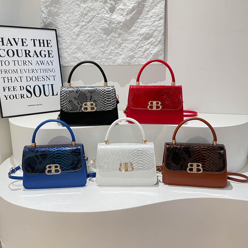2026 Spring New Style Casual Simple Small Square Bag Trendy and Stylish Women's Shoulder Bag High-Quality Texture Crossbody Bag for Women