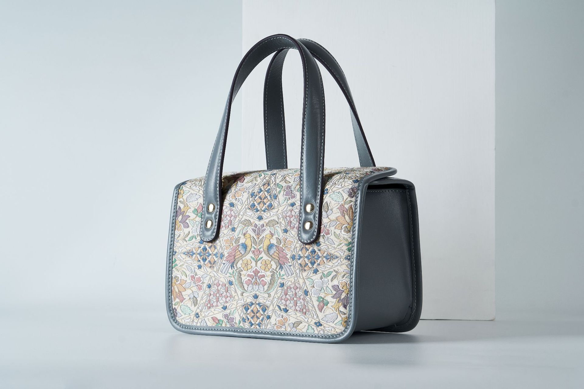 2022 New Banquet Evening Bag For Women, Ethnic Style Top Grain Cowhide Shoulder Bag With Tassel, In Stock - Thumbnail 8