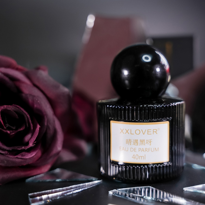 Aprecie los amantes del perfume de las mujeres negras Fragancia ligera duradera fresca plana para soleado Pato Negro caja de regalo al por mayor 40ml