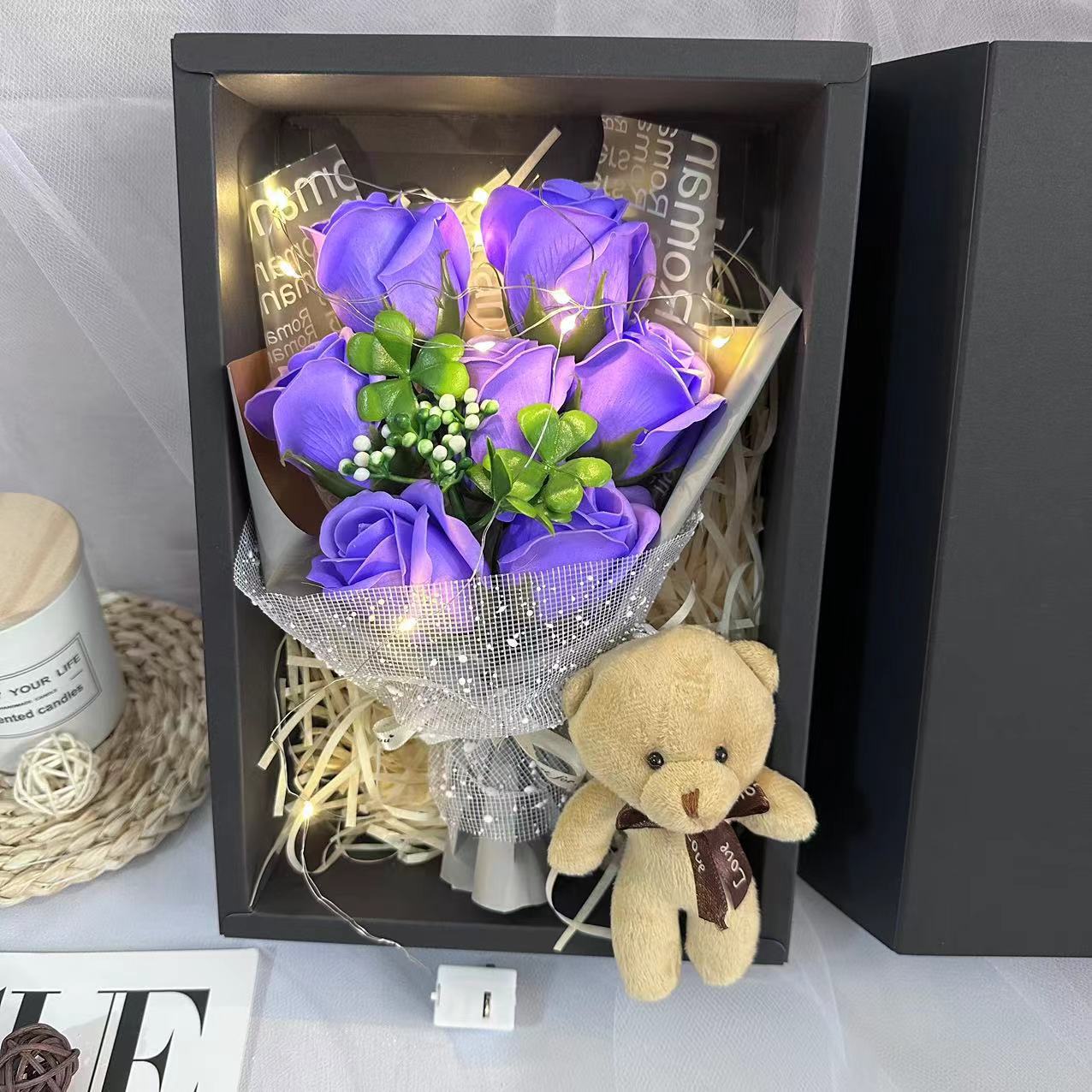 Weihnachtsgeschenk: Rosen-Nelken-Seifenblumenstrauß in Geschenkbox für Freundin/Ehefrau zum Geburtstag, Valentinstag und als Glücksklee-Geschenk_voghion.com