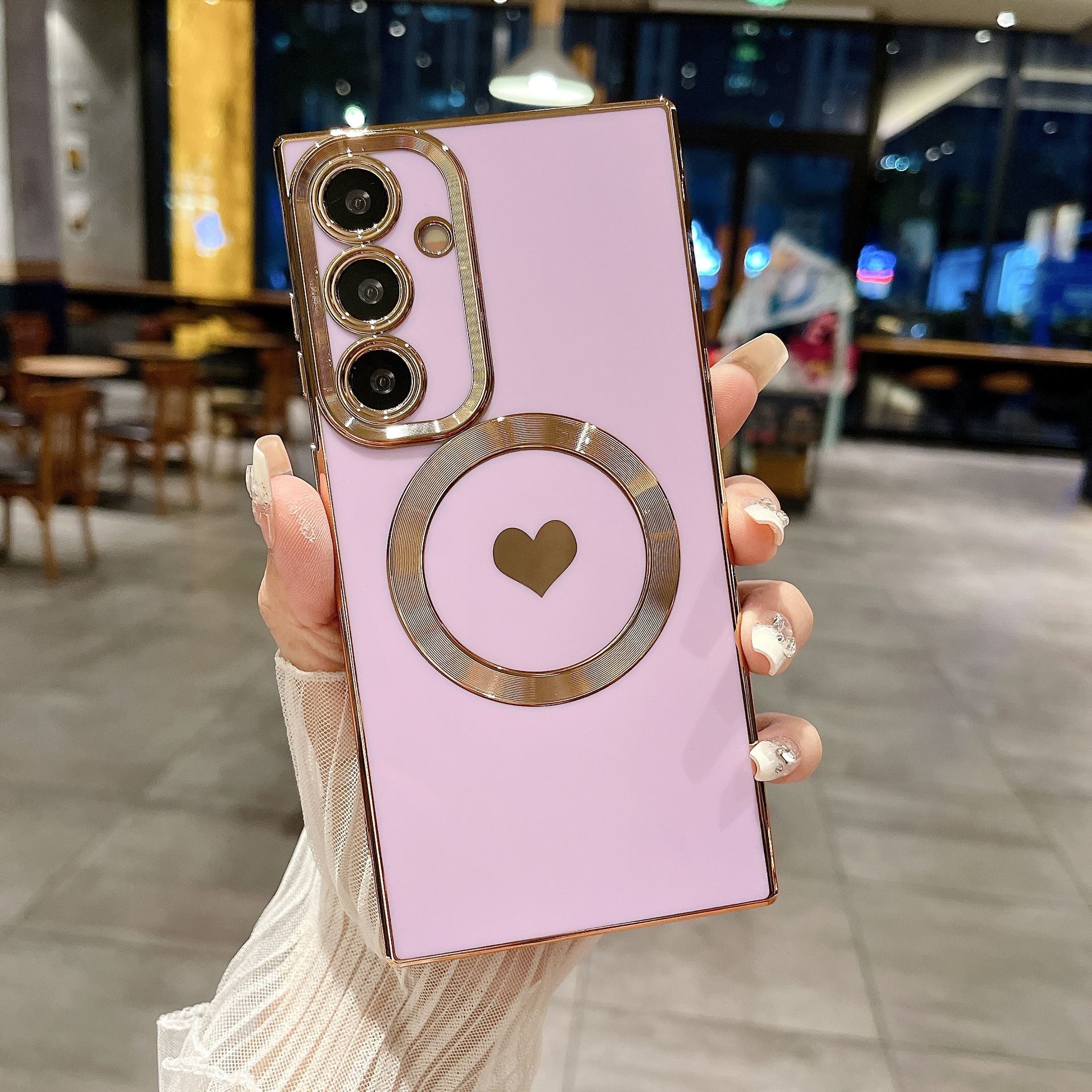 Adecuado para la carcasa cuadrada de teléfono móvil Samsung s24ultra Chapada en color real absorción magnética + funda protectora de teléfono móvil de amor lateral
